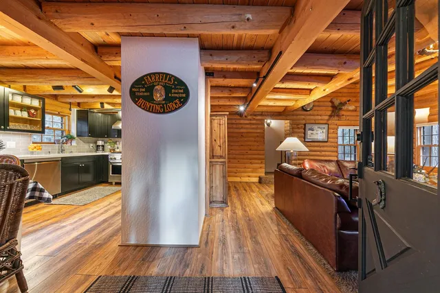 $1,095,000 | 13541 Cristallina Way, Truckee, CA 96161