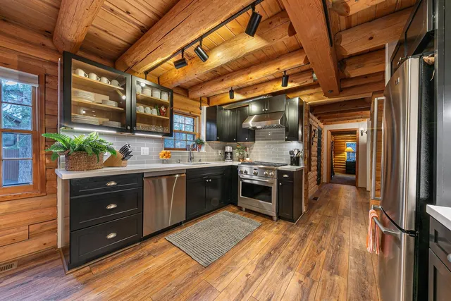 $1,095,000 | 13541 Cristallina Way, Truckee, CA 96161