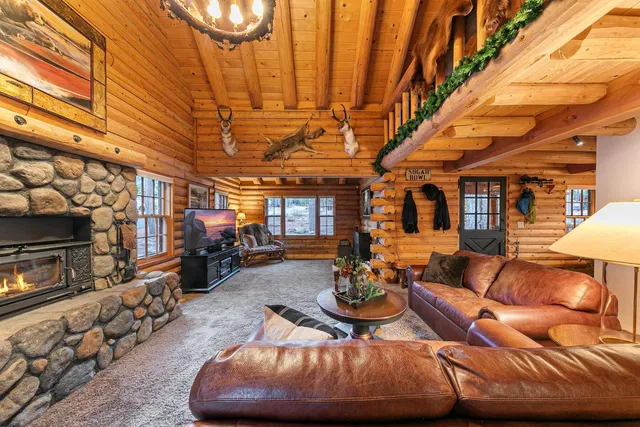 $1,095,000 | 13541 Cristallina Way, Truckee, CA 96161