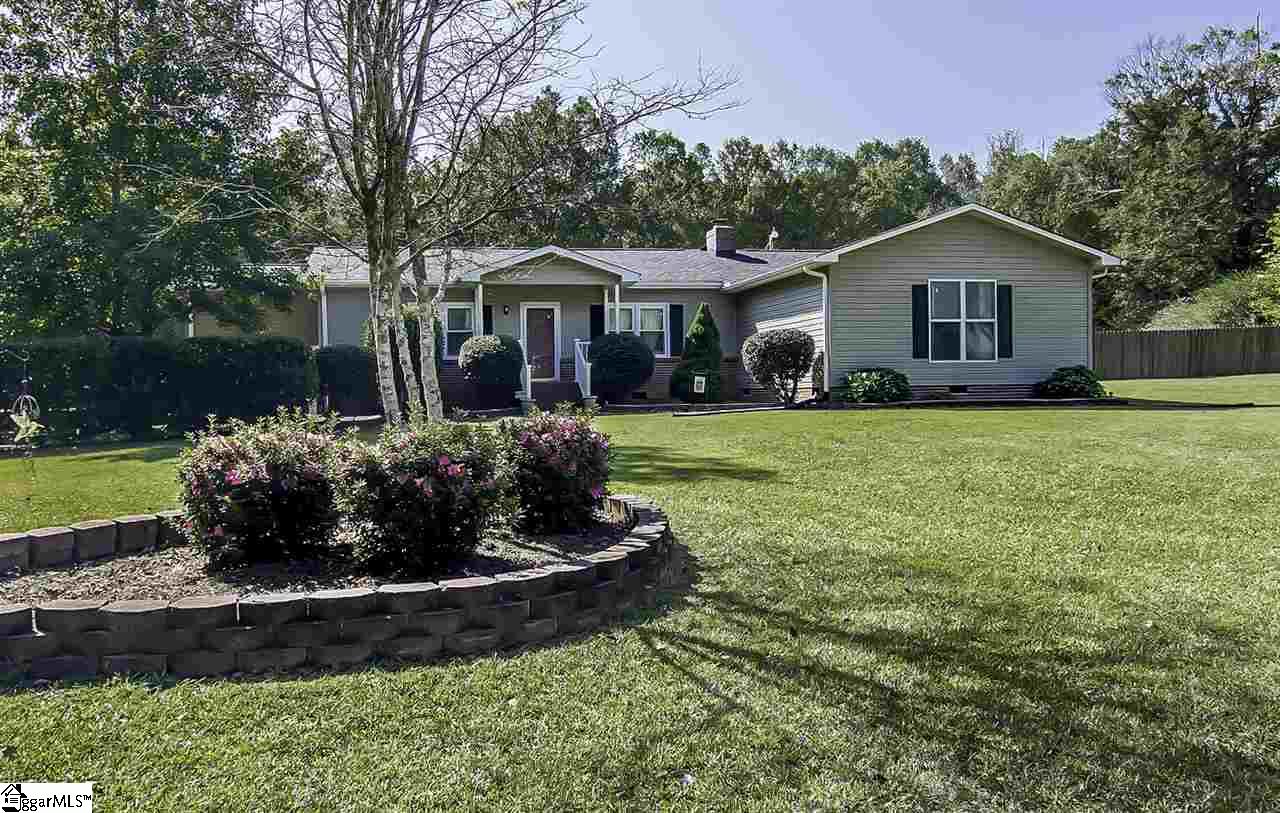 151 Pearson Road Belton, SC 29627 - Photo 1 of 28