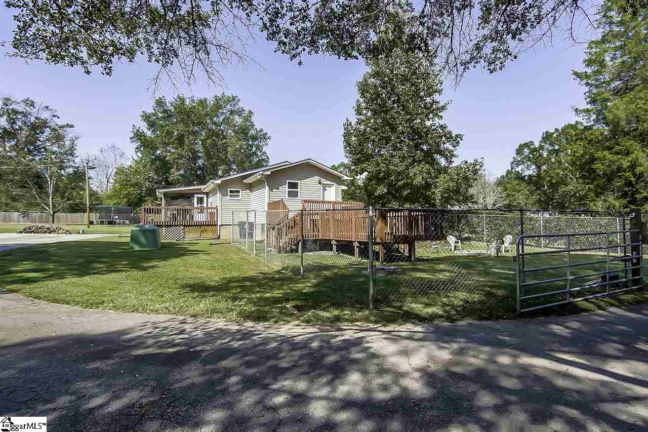 151 Pearson Road Belton, SC 29627 - Photo 25 of 28