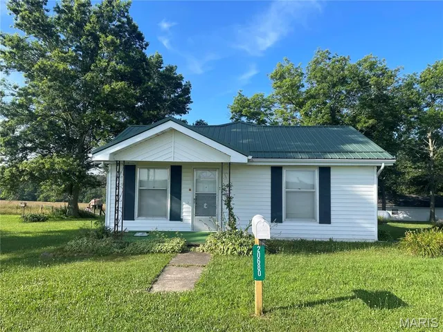 $325,000 | 20680 West Highway 32, Licking, MO 65542