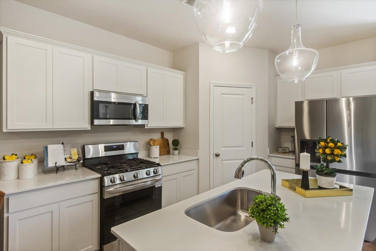 2009 Hillman Way Roebuck, SC 29376 - Photo 14 of 42 Gallery Image 14