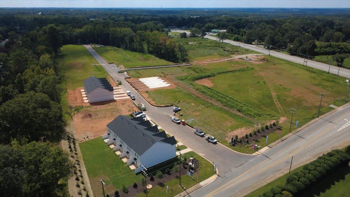 2009 Hillman Way Roebuck, SC 29376 - Photo 39 of 42 Gallery Image 39
