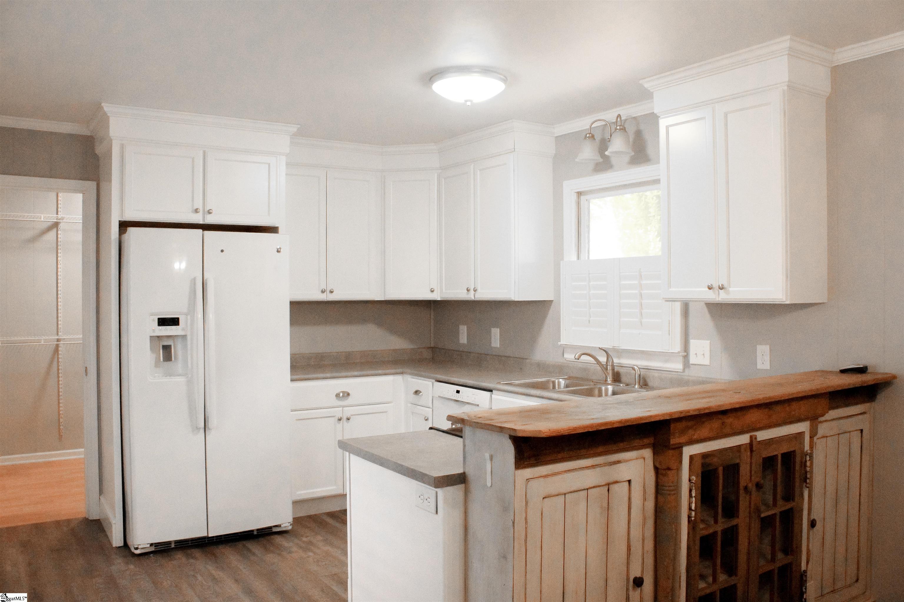 102 Hampton Road Liberty, SC 29657 - Photo 17 of 47