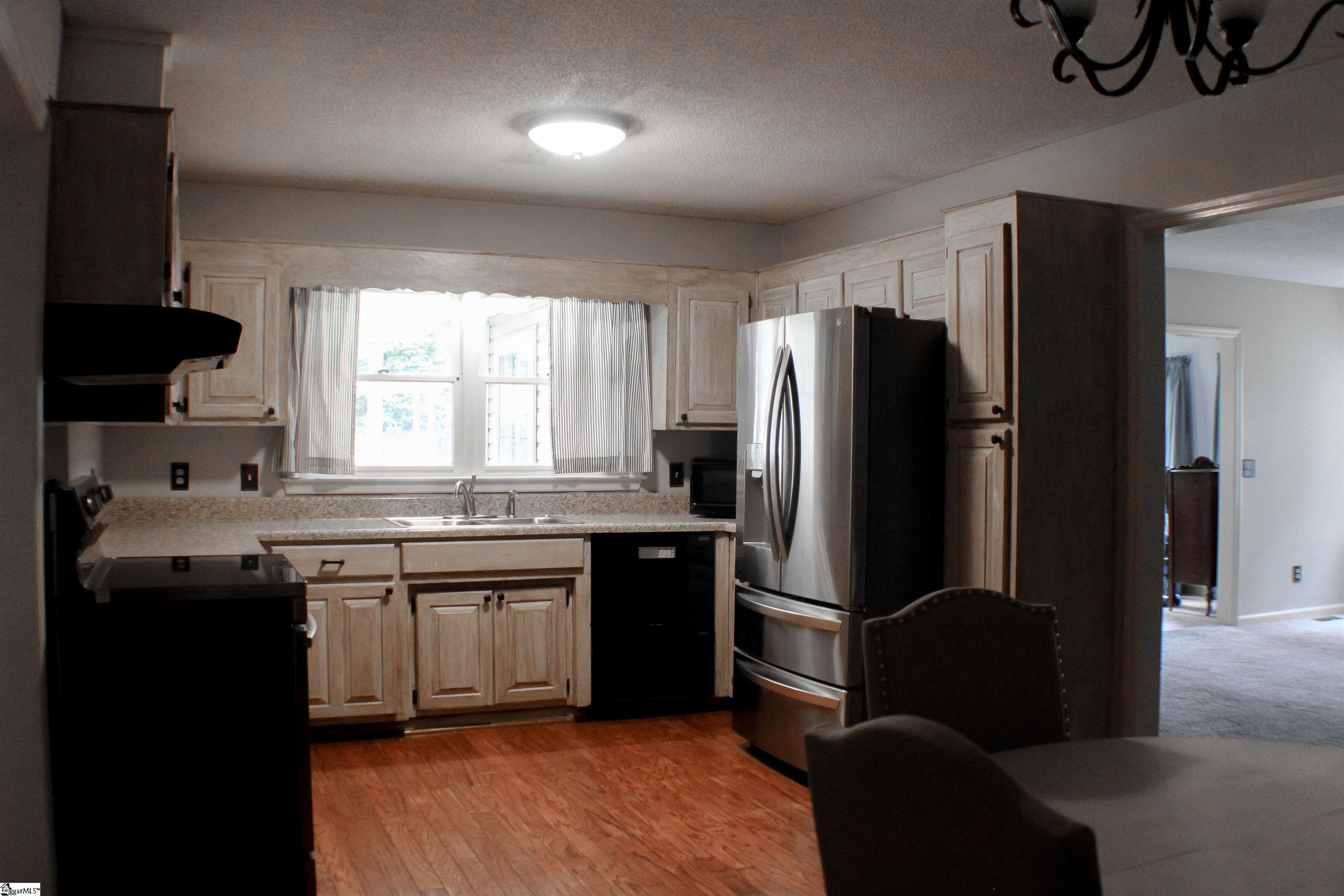 102 Hampton Road Liberty, SC 29657 - Photo 34 of 47