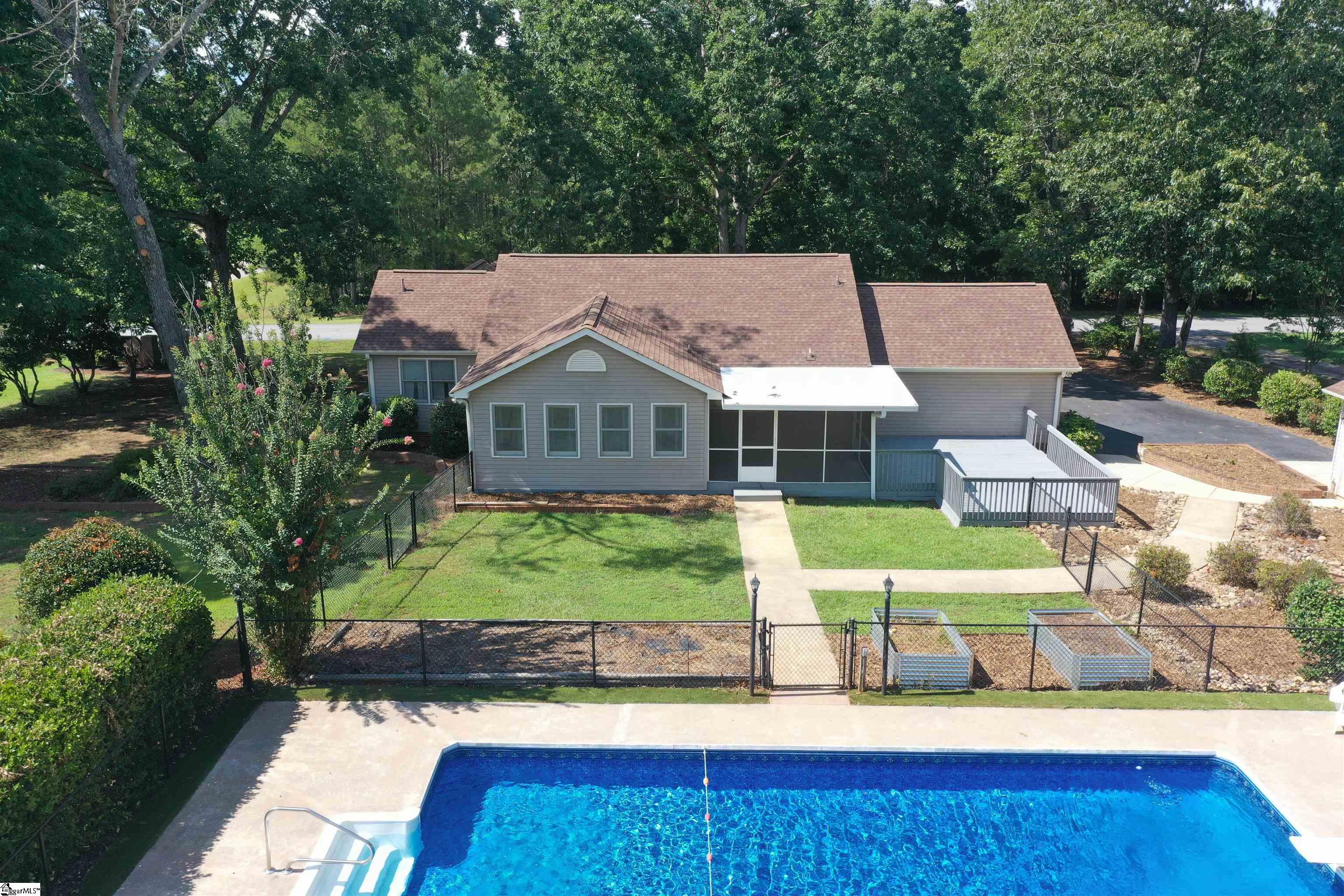 102 Hampton Road Liberty, SC 29657 - Photo 6 of 47