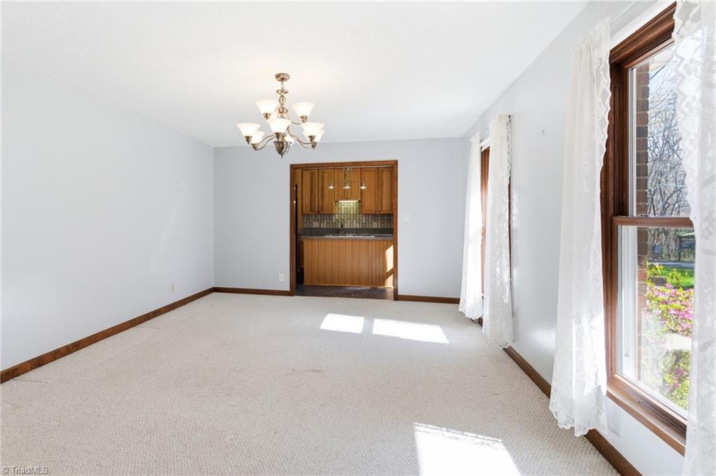 519 Riverside Drive Burlington, NC 27217 - Photo 14 of 39 Could also be used as a living room or office