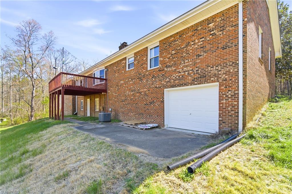 519 Riverside Drive Burlington, NC 27217 - Photo 29 of 39 Back view