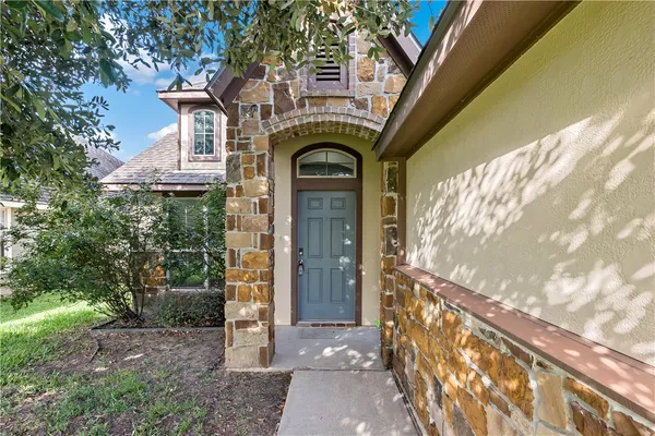 $2,200 | 15427 Baker Meadow Loop, College Station, TX 77845