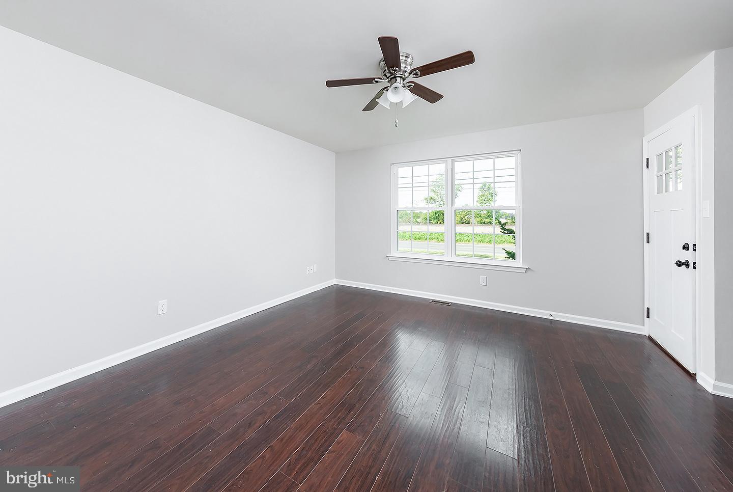 260 Swedesboro Road Pilesgrove, NJ 08098 - Photo 3 of 20 Gallery Image 3