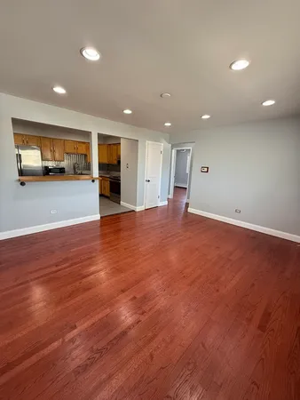 $1,700 | 1101 South Harlem Avenue, Unit 301, Forest Park, IL 60130