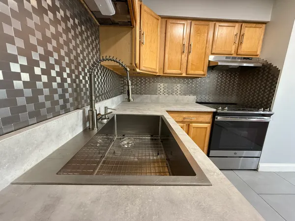 $1,700 | 1101 South Harlem Avenue, Unit 301, Forest Park, IL 60130