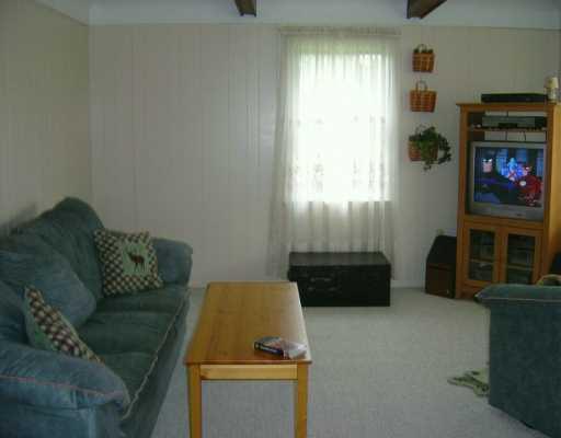 363 Cemetery Road Greensburg, PA 15601 - Photo 4 of 8 Gallery Image 4