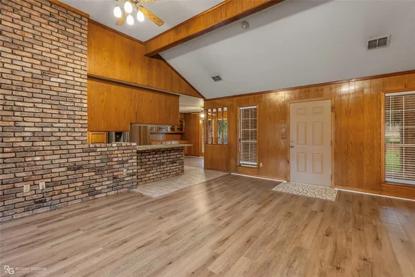 $1,900 | 5425 Modica Lott Road, Bossier City, LA 71111