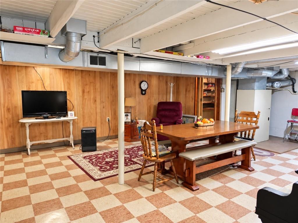 406 Herman Road Butler, PA 16002 - Photo 16 of 49 Gallery Image 16