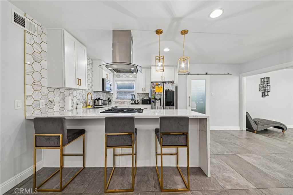 2120 Ronsard Road Rancho Palos Verdes, CA 90275 - Photo 3 of 35 Gallery Image 3