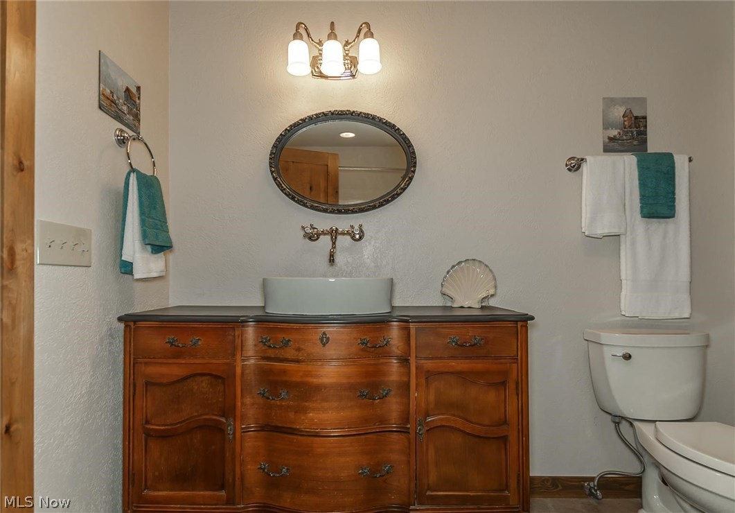 12151 Woodin Road Chardon, OH 44024 - Photo 16 of 31 Gallery Image 16