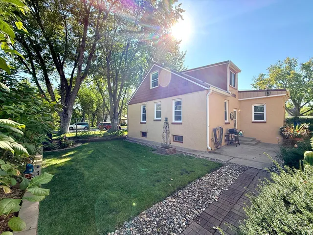$229,900 | 333 28th Avenue North, St. Cloud, MN 56303