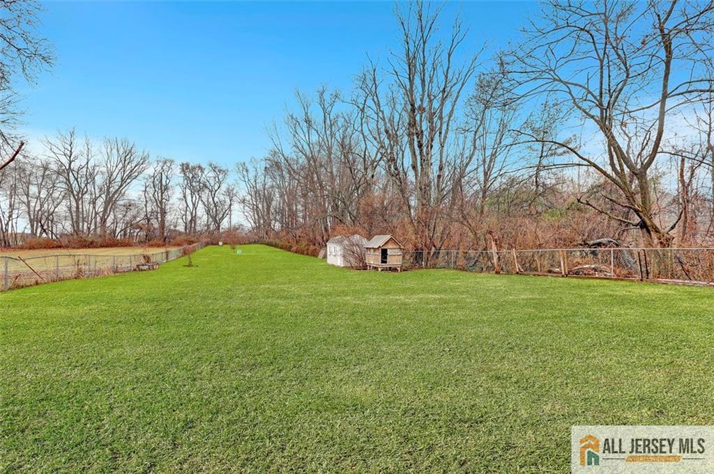206 Georges Road Dayton, NJ 08810 - Photo 29 of 30 Gallery Image 29