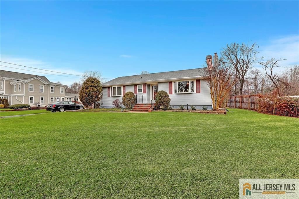 206 Georges Road Dayton, NJ 08810 - Photo 4 of 30 Gallery Image 4