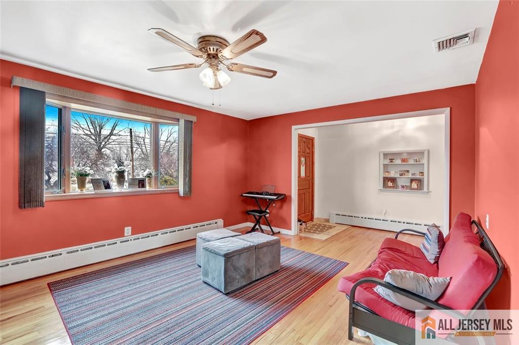 206 Georges Road Dayton, NJ 08810 - Photo 6 of 30 Gallery Image 6