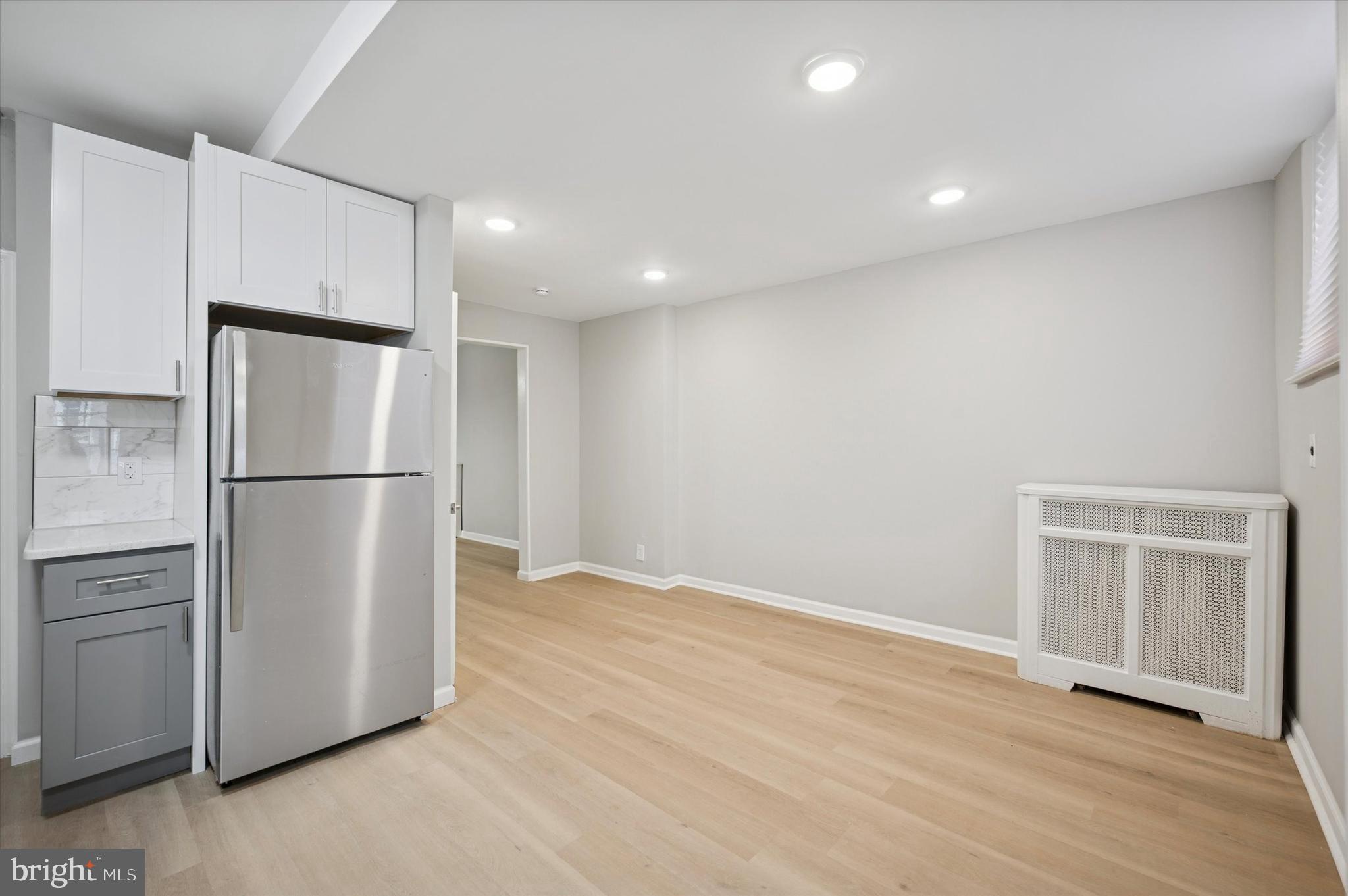 832 Kenmore Road Philadelphia, PA 19151 - Photo 12 of 28