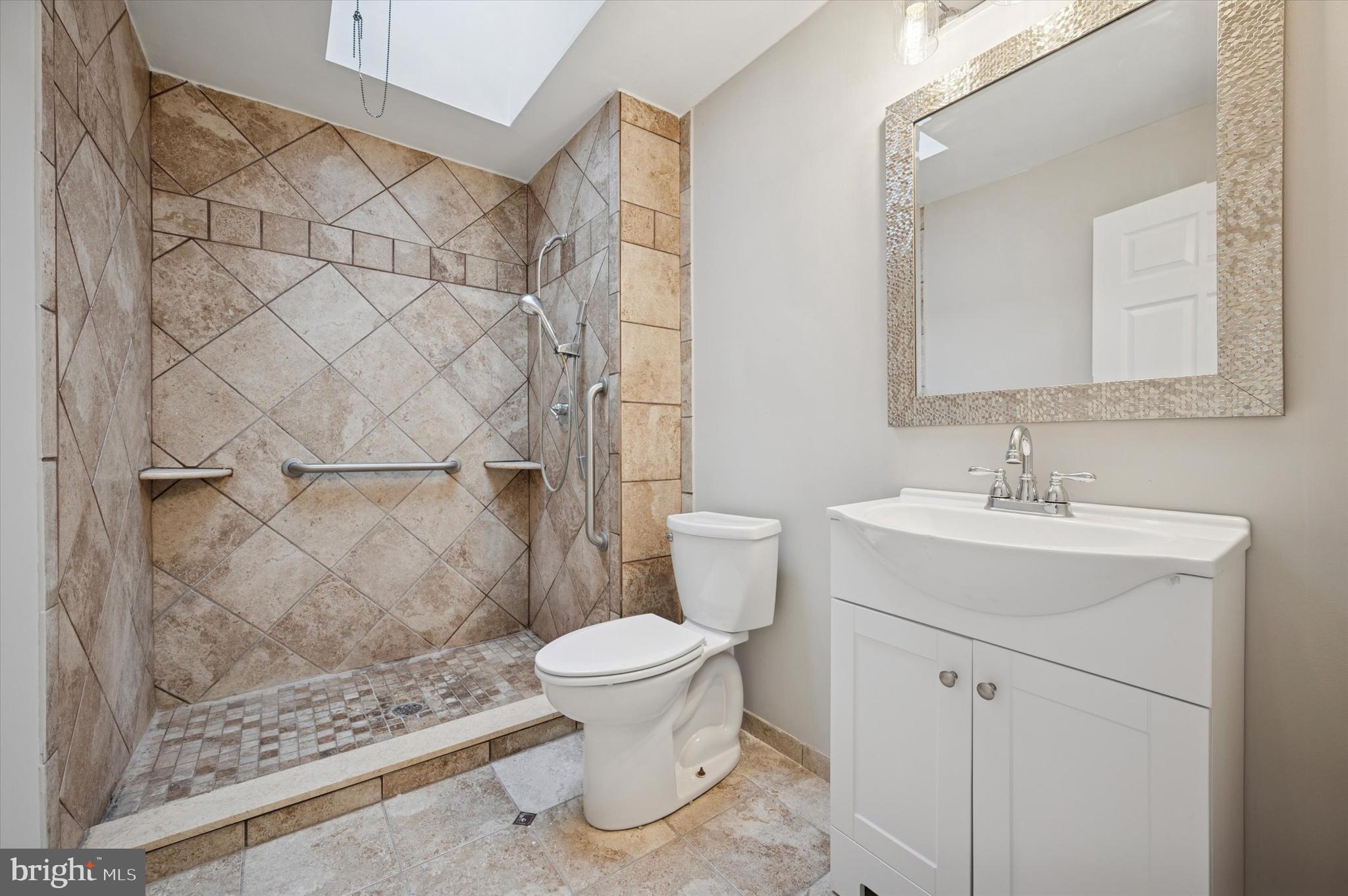 832 Kenmore Road Philadelphia, PA 19151 - Photo 23 of 28