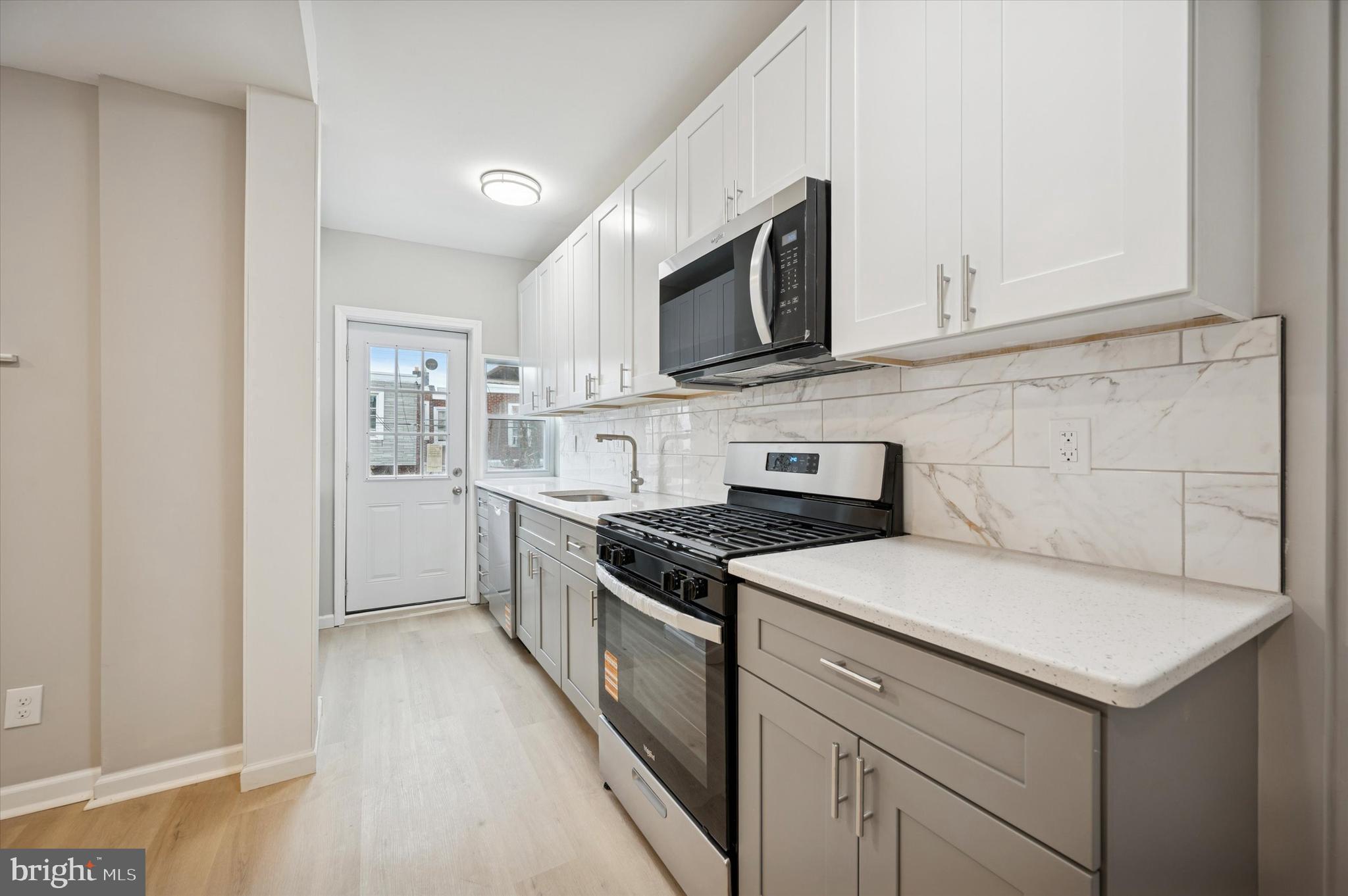 832 Kenmore Road Philadelphia, PA 19151 - Photo 10 of 28