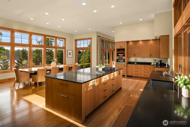 $7,999,500 | 21402 South Herron Road Northwest, Lakebay, WA 98349