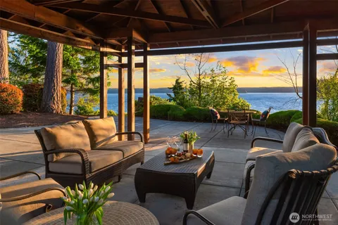 $7,999,500 | 21402 South Herron Road Northwest, Lakebay, WA 98349