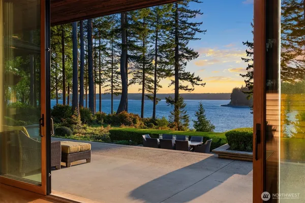 $7,999,500 | 21402 South Herron Road Northwest, Lakebay, WA 98349