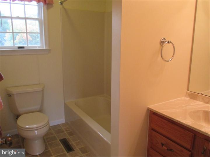 916 North Cacoosing Drive Sinking Spring, PA 19608 - Photo 15 of 24 Master Bathroom