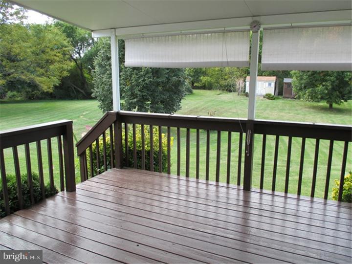 916 North Cacoosing Drive Sinking Spring, PA 19608 - Photo 9 of 24 Deck