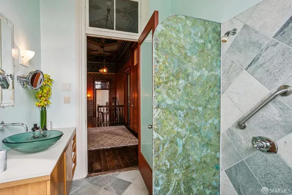 $2,995,000 | 1556 Revere Avenue, San Francisco, CA 94124
