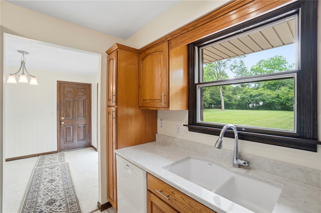 7655 Windham Road Tipp City, OH 45371 - Photo 20 of 61