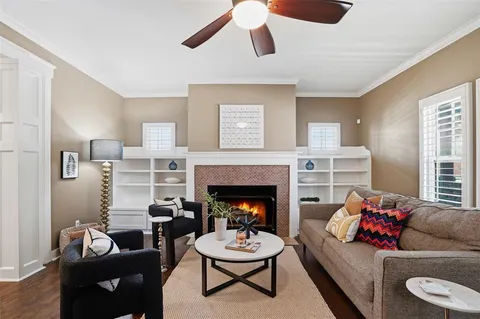 $625,000 | 2341 Alston Avenue, Fort Worth, TX 76110