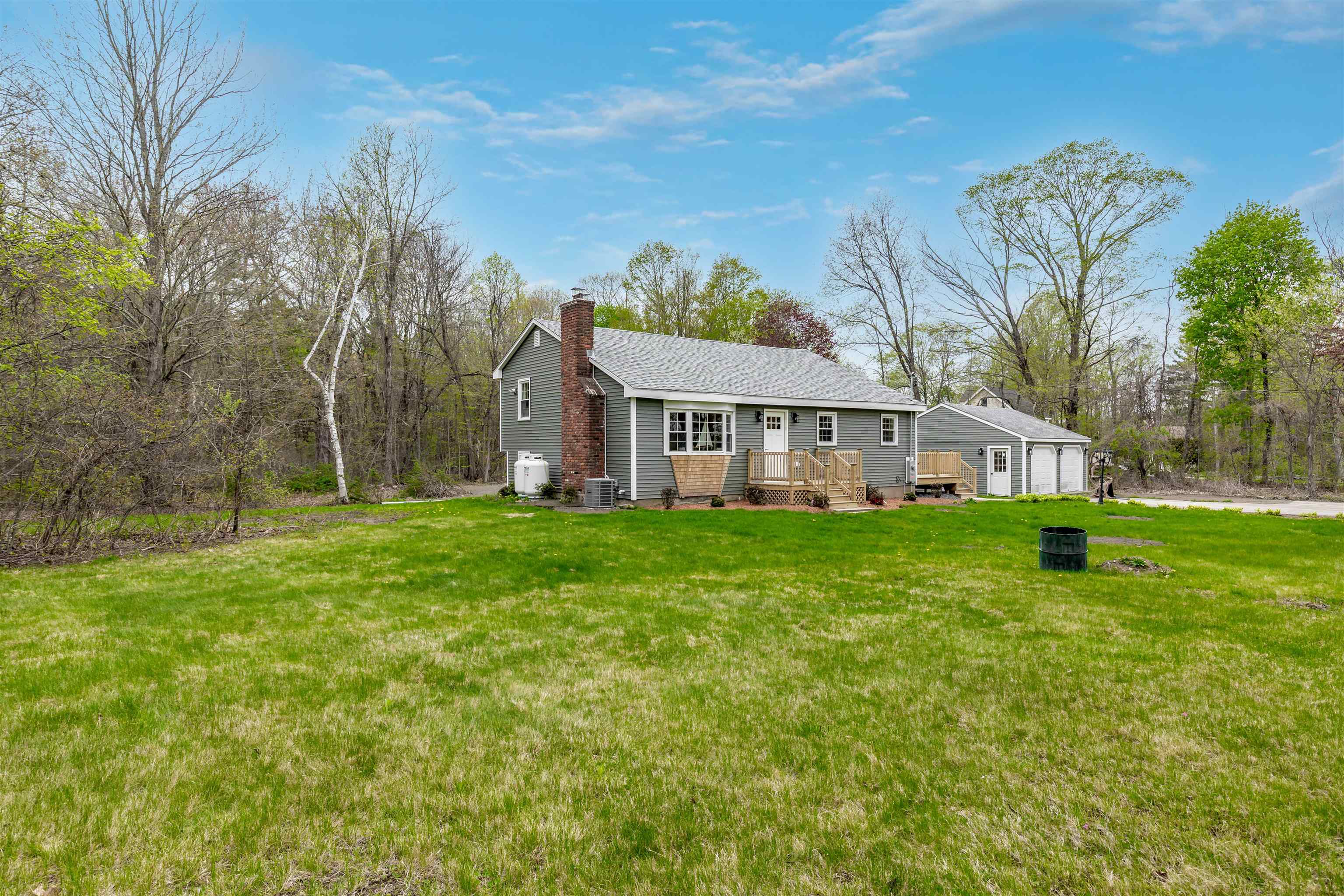 11 Merrimac Road Newton, NH 03858 - Photo 39 of 50