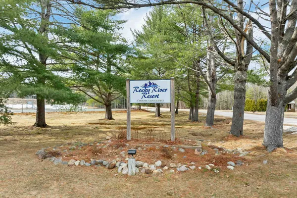 $445,000 | 32 Marsden Drive, Unit 32, Bartlett, NH 03838