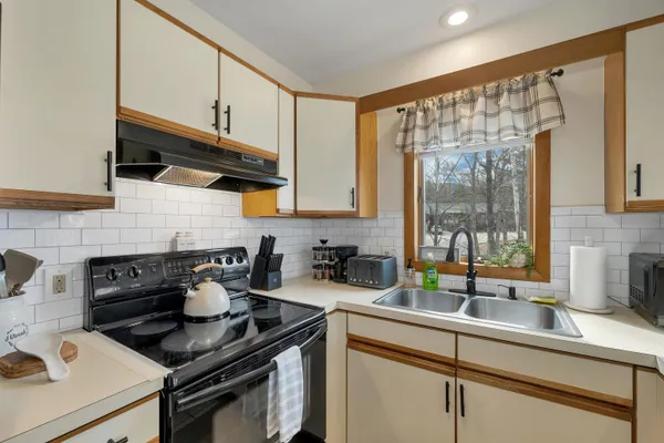 $445,000 | 32 Marsden Drive, Unit 32, Bartlett, NH 03838