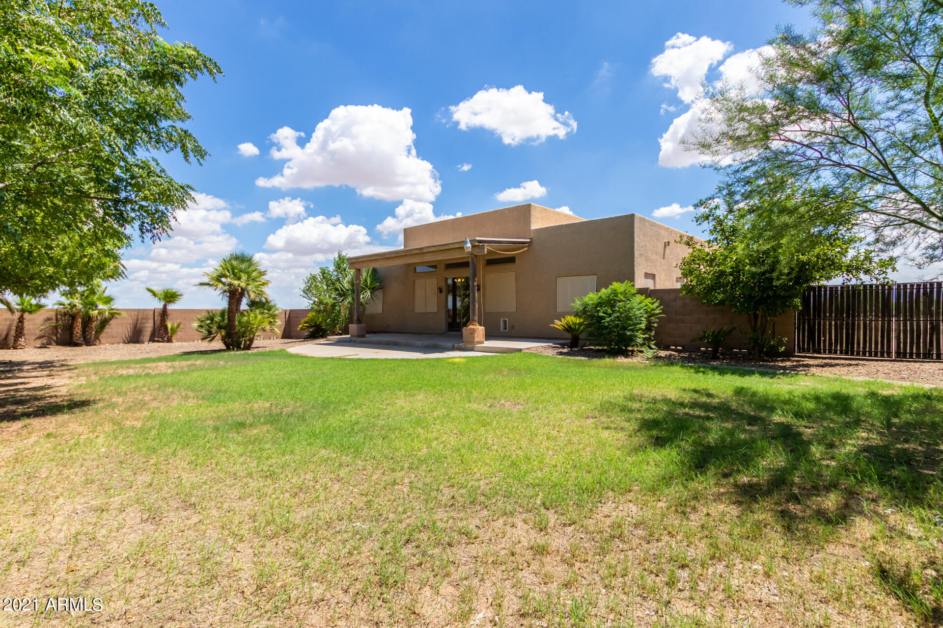 22328 Peak View Road Wittmann, AZ 85361 - Photo 19 of 40 20 - Peak View