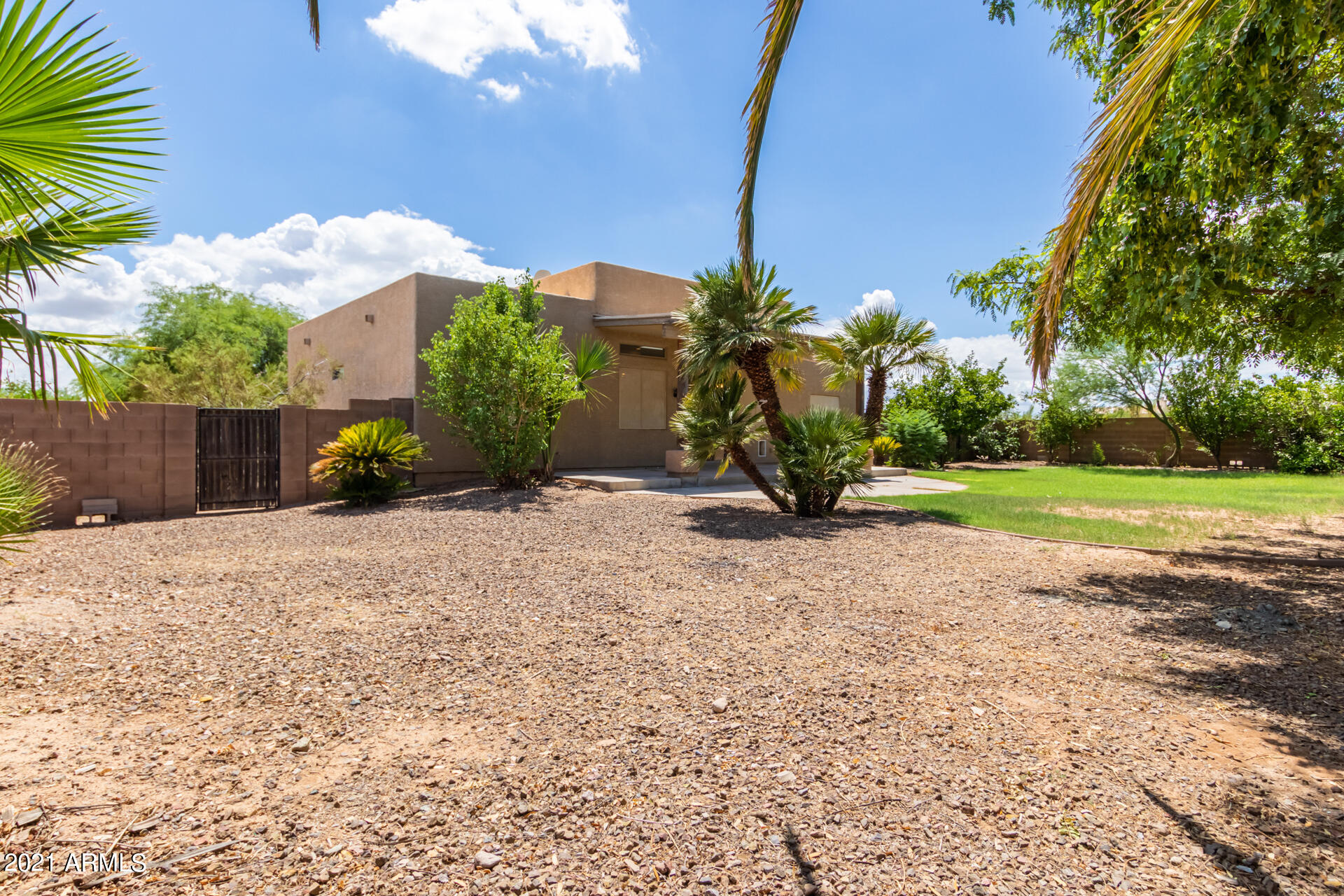 22328 Peak View Road Wittmann, AZ 85361 - Photo 20 of 40 22 - Peak View