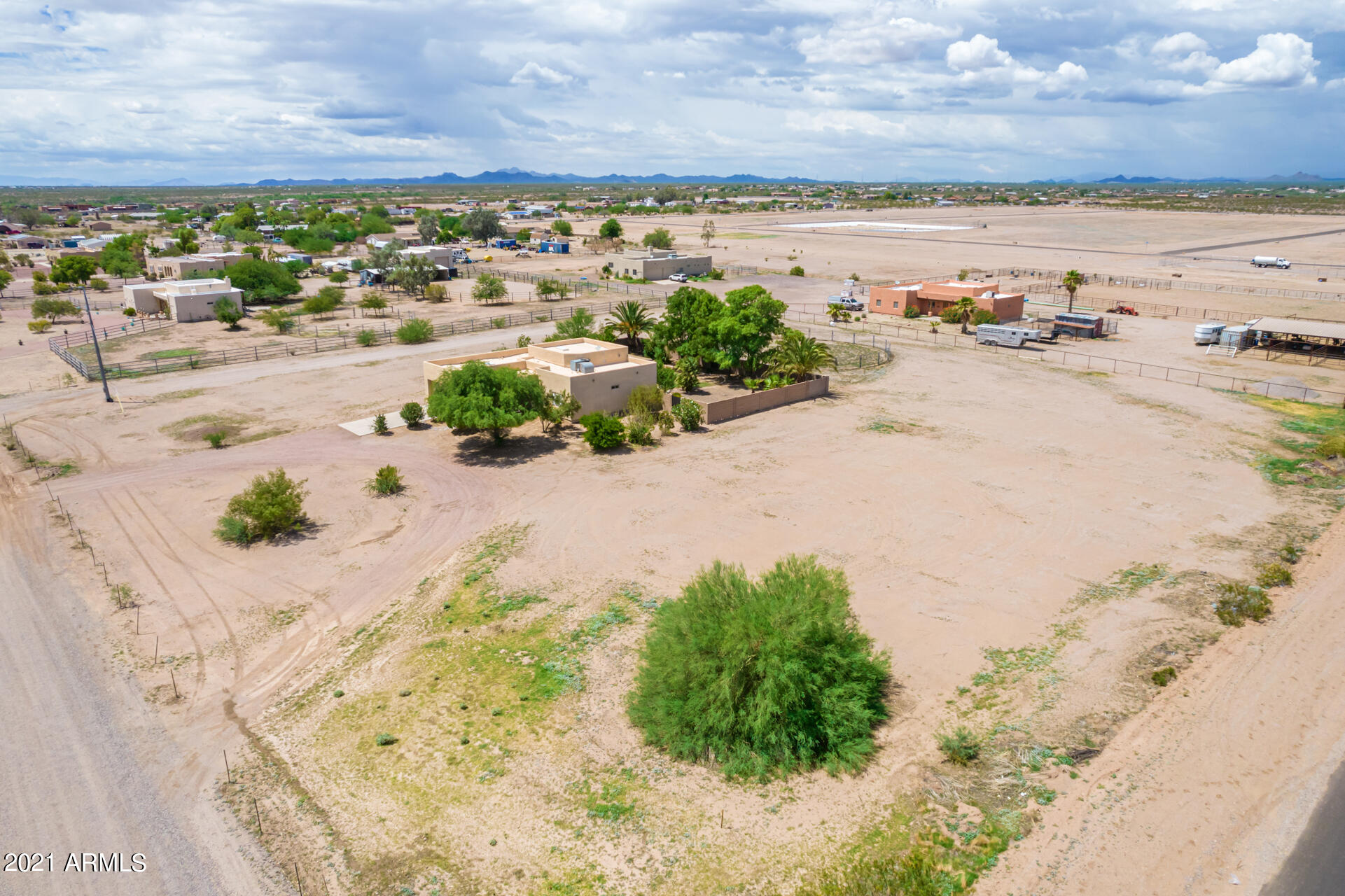 22328 Peak View Road Wittmann, AZ 85361 - Photo 28 of 40 31 - Peak View