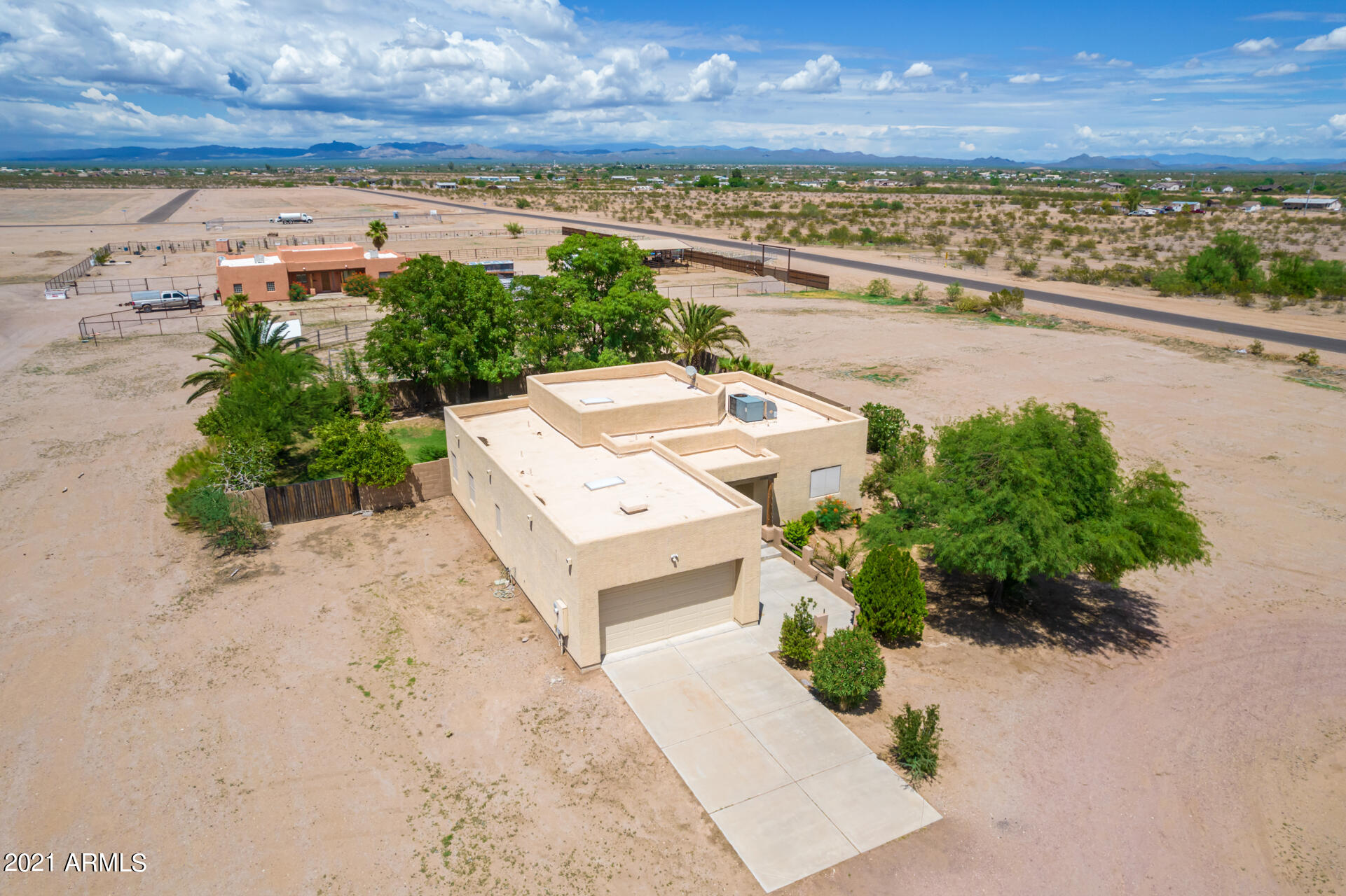 22328 Peak View Road Wittmann, AZ 85361 - Photo 30 of 40 33 - Peak View