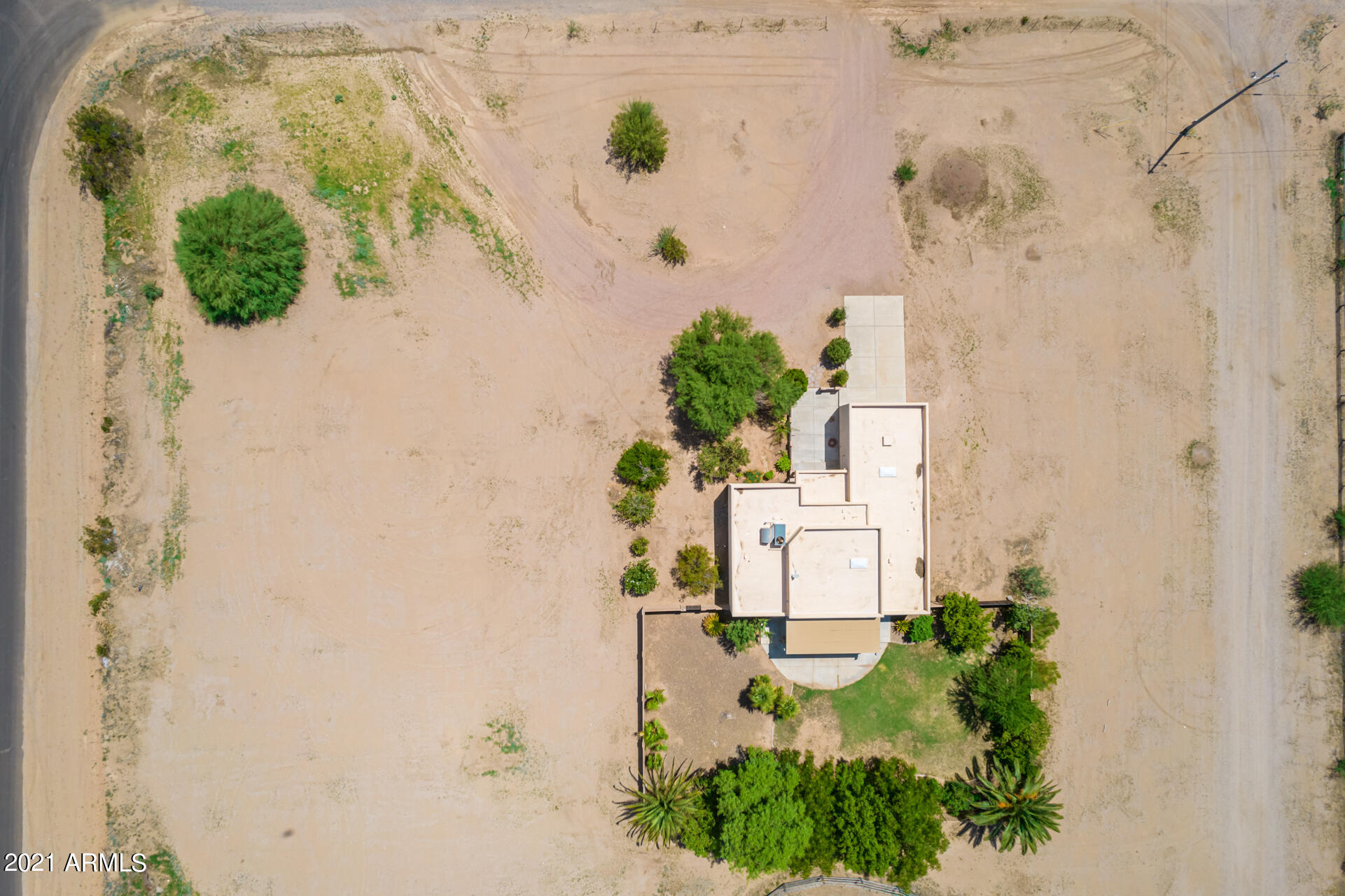 22328 Peak View Road Wittmann, AZ 85361 - Photo 32 of 40 35 - Peak View