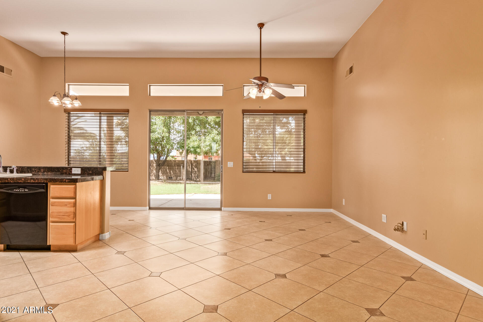 22328 Peak View Road Wittmann, AZ 85361 - Photo 4 of 40 5 - Peak View