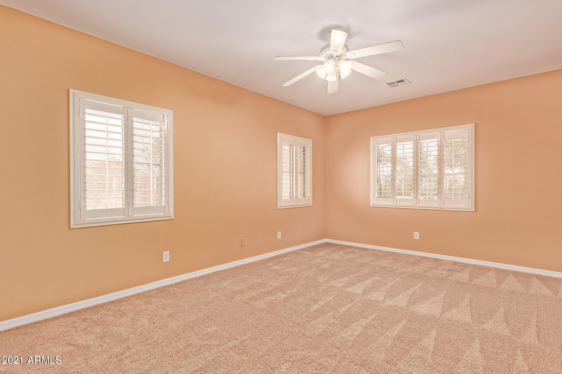 22328 Peak View Road Wittmann, AZ 85361 - Photo 9 of 40 10 - Peak View