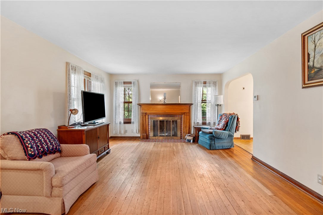 2547 Massillon Road Akron, OH 44312 - Photo 3 of 26 Gallery Image 3