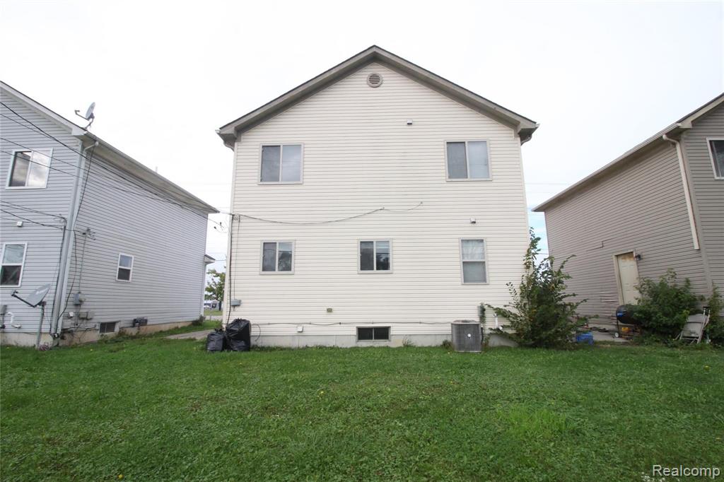 21840 15 Mile Road Clinton Township, MI 48035 - Photo 3 of 25