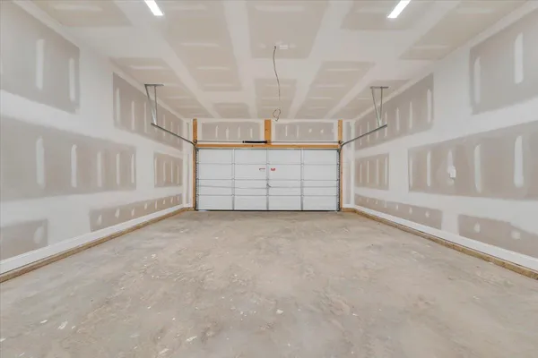 a view of a garage
